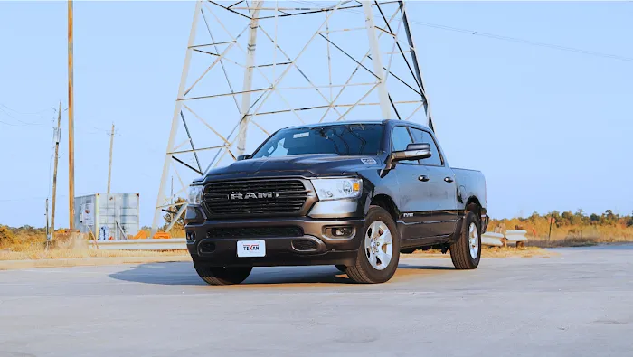 City Lux Car Rentals Picture 8