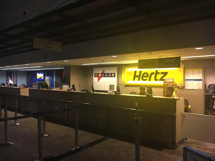 Hertz Car Rental - Portland - Portland International Jetport (MAINE) (Pwm) Picture 1