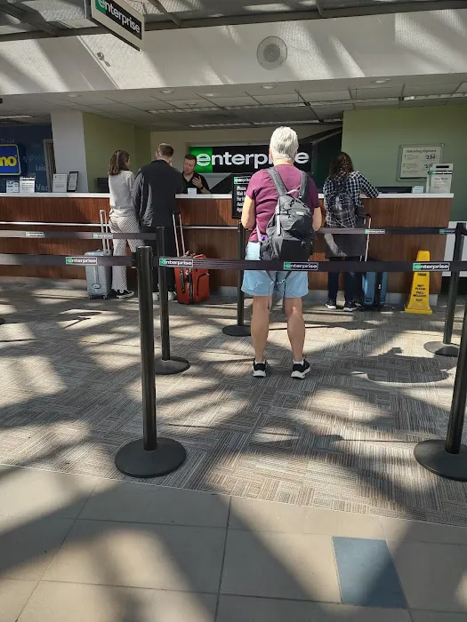 Enterprise Rent-A-Car Picture 9