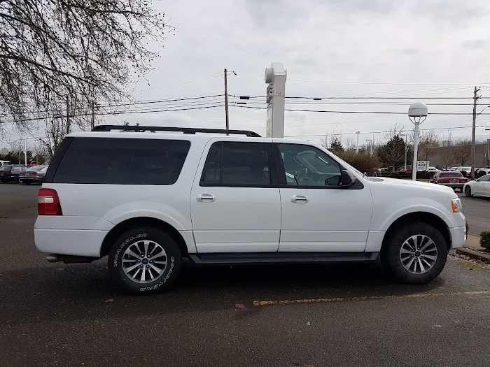 Hertz Car Rental - Corvallis - Northwest 9th Street Picture 6