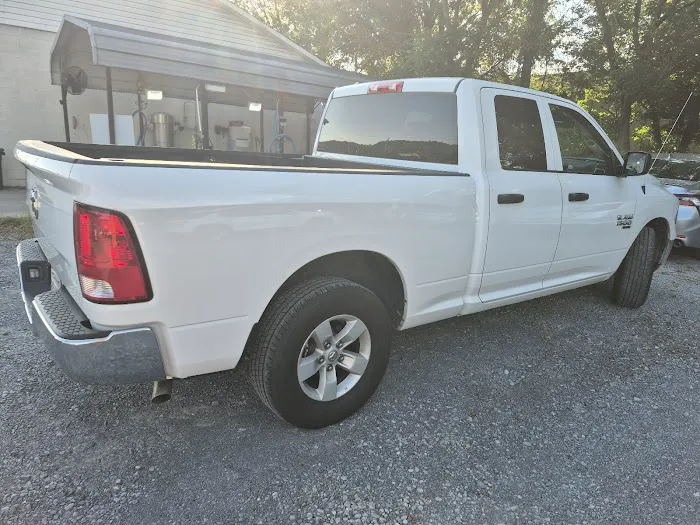 Enterprise Rent-A-Car Picture 4