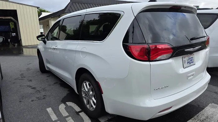 Enterprise Rent-A-Car Picture 2
