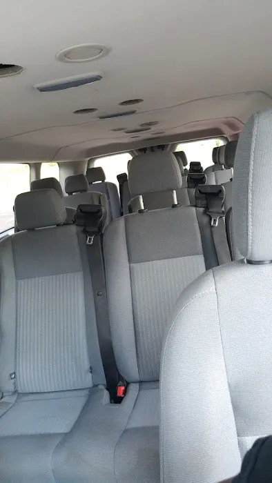 Automax Rent A Car Picture 3