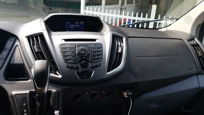Automax Rent A Car Picture 2