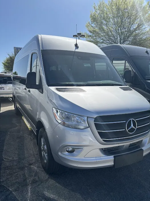 Parkside Car & Van Rental Picture 7