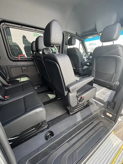 Parkside Car & Van Rental Picture 1