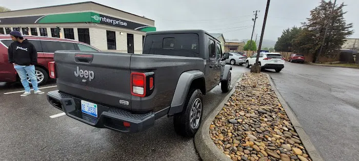 Enterprise Rent-A-Car Picture 1