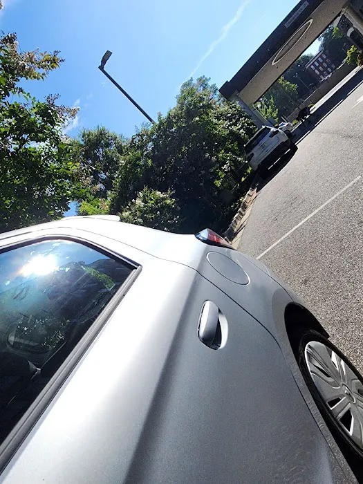 Enterprise Rent-A-Car Picture 8