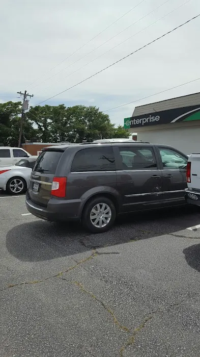 Enterprise Rent-A-Car Picture 2