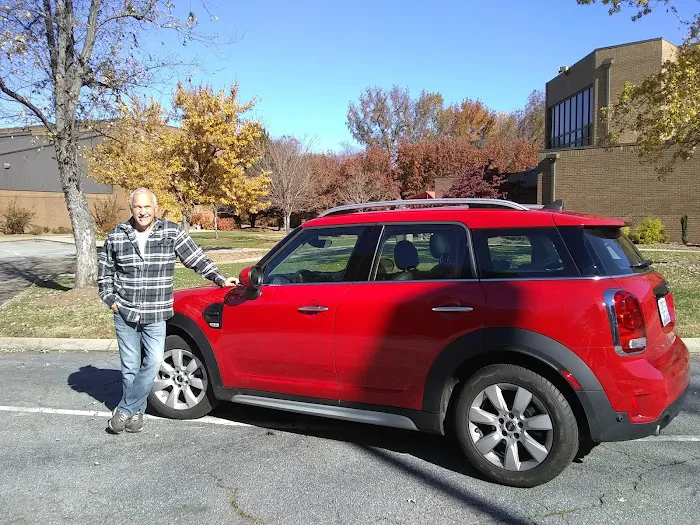 Enterprise Rent-A-Car Picture 9