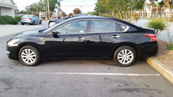 Enterprise Rent-A-Car Picture 7