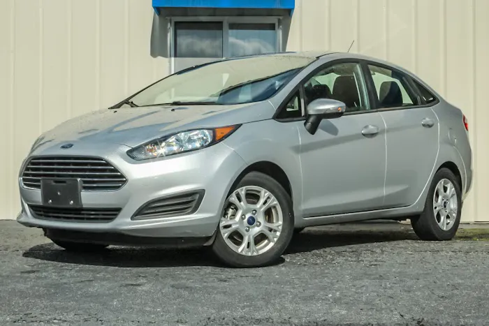 Superior Auto Rental and Sales Picture 6