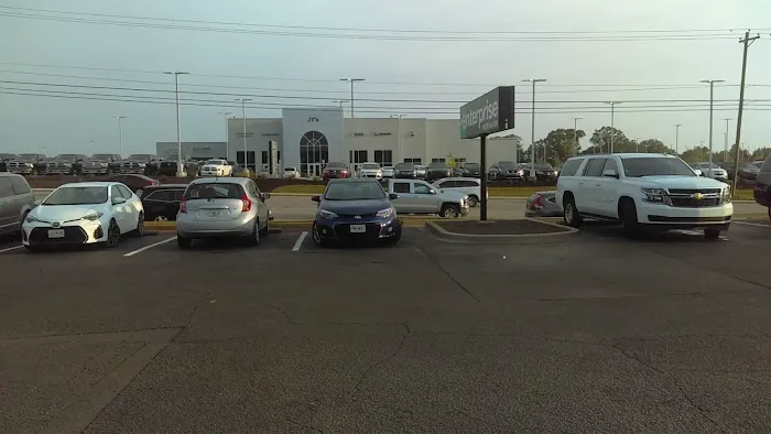 Enterprise Rent-A-Car Picture 9
