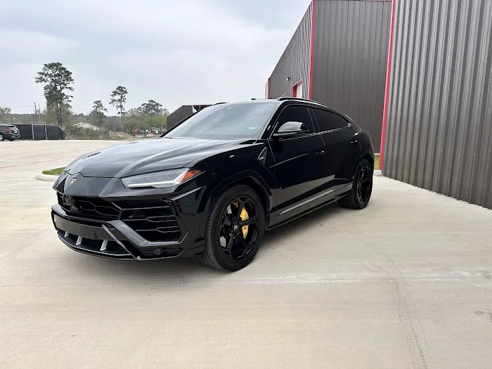 Leozen Exotic & Luxury Car Rentals Houston | Chauffeur & Limo | Picture 3