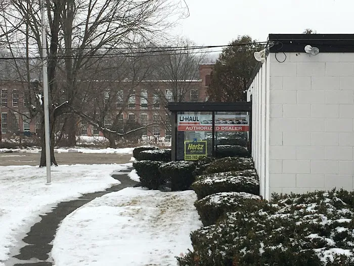 Hertz Car Rental - New Milford - Anderson Avenue Picture 5