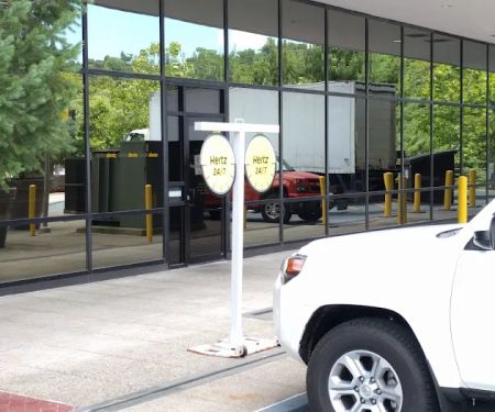 Hertz Car Rental - Norwalk - Main Street
