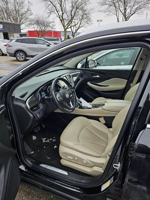 Hertz Car Rental - Madison - Odana Road Picture 6