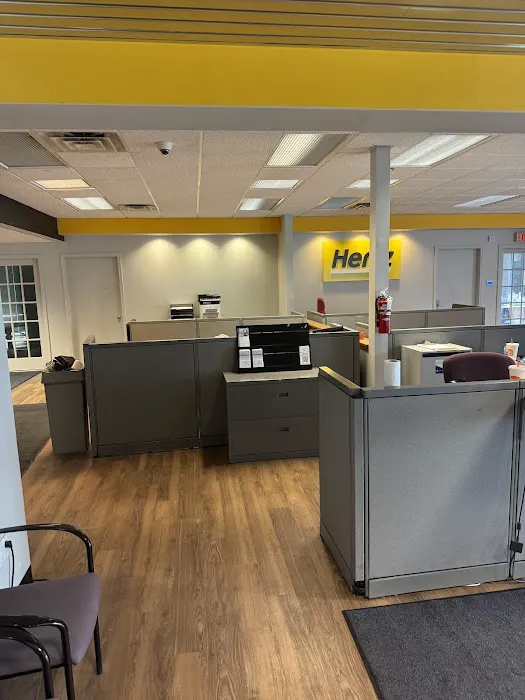 Hertz Car Rental - Madison - Odana Road Picture 7