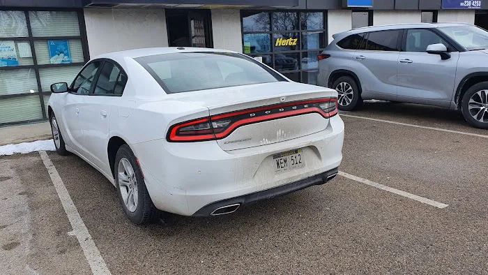 Hertz Car Rental - Madison - Odana Road Picture 4