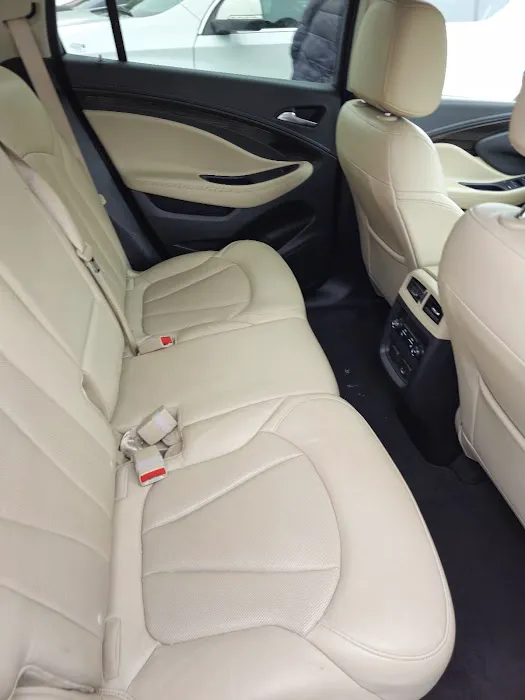 Hertz Car Rental - Madison - Odana Road Picture 9