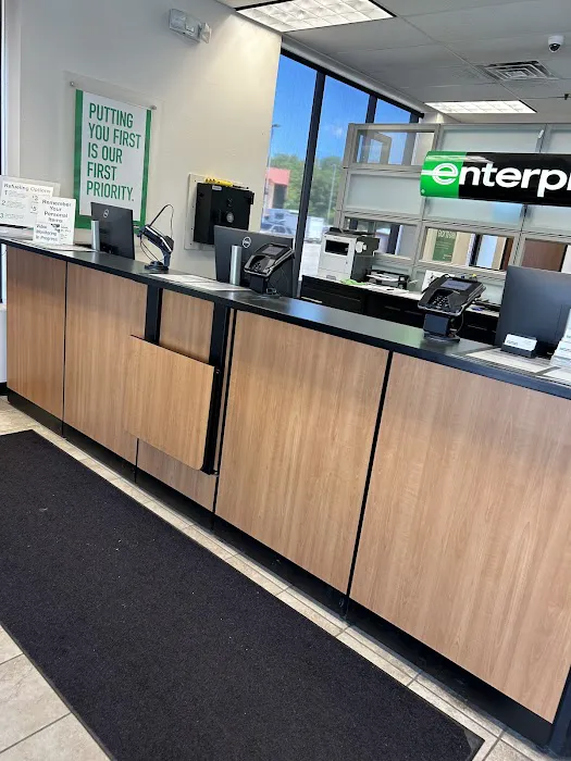 Enterprise Rent-A-Car Picture 8