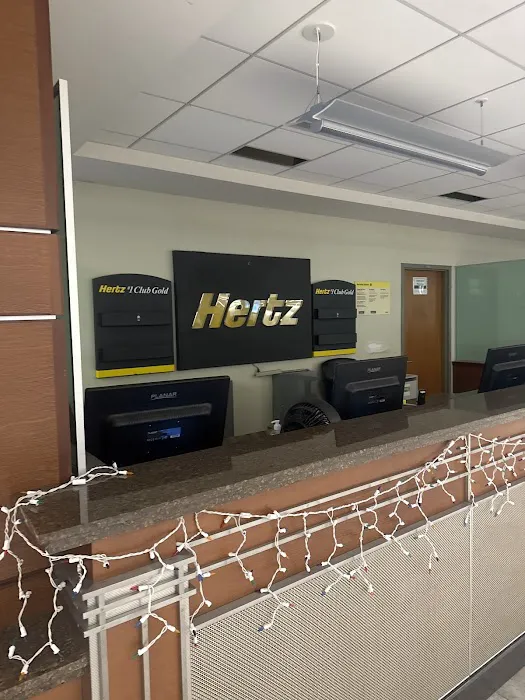 Hertz Car Rental - Madison - Dane County Regional Airport (MSN) Picture 6