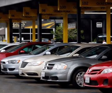 How Far Is Car Rental From San Diego Airport? Tips for a Smooth Experience