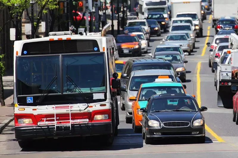 Should You Rent a Car or Use Public Transportation? The Pros and Cons