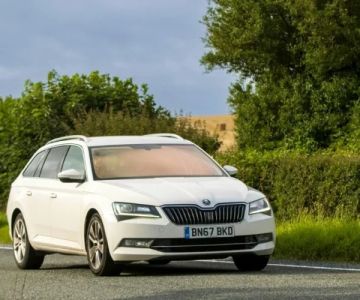 Best Rental Cars for Long Distance Driving Comfort