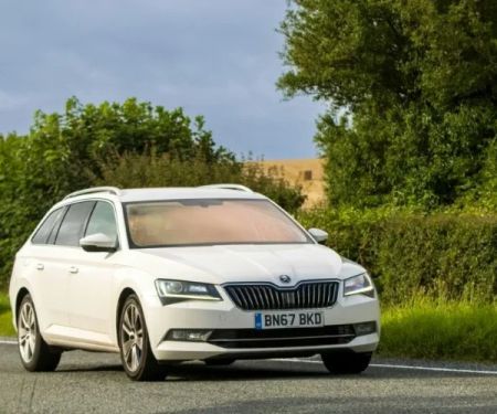 Best Rental Cars for Long Distance Driving Comfort