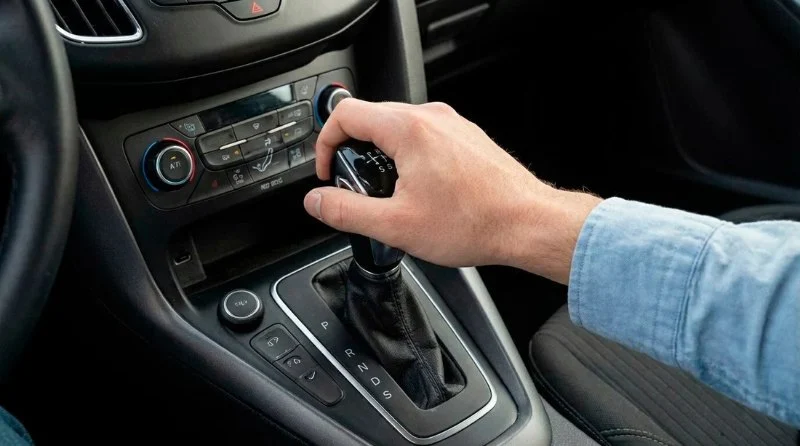How to Choose Between Manual and Automatic Rental Cars for Your Trip