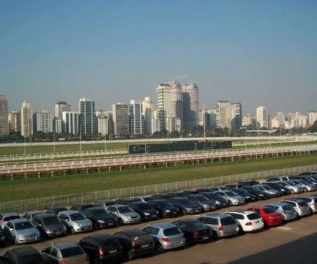 Renting a Car in Houston Texas: Complete Travel Guide