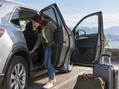 Rental Car Lost Property Record: Item, Time, and Contact